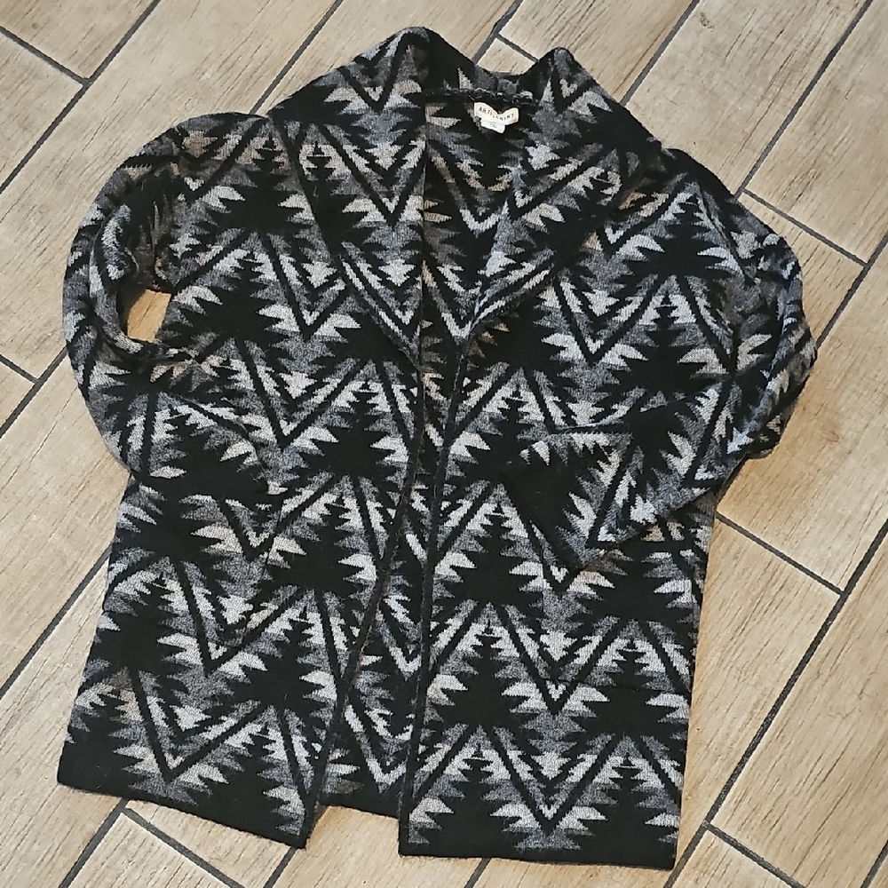 Artisan NY Open Cardigan Shawl Collar Southwest Pattern Size Medium Oversized